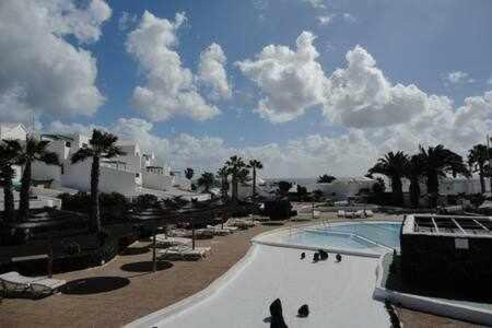 Bonito Apartamento Reformado En Las Coronas Коста Тегисе Екстериор снимка